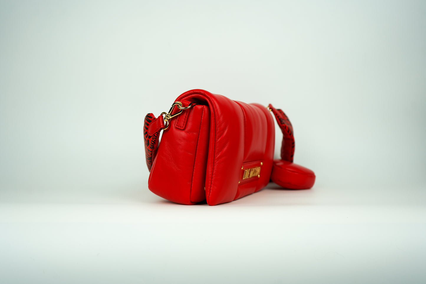 Mala Love Moschino