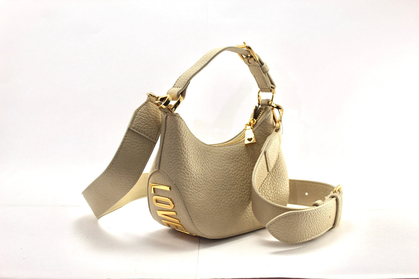 Mala Love Moschino
