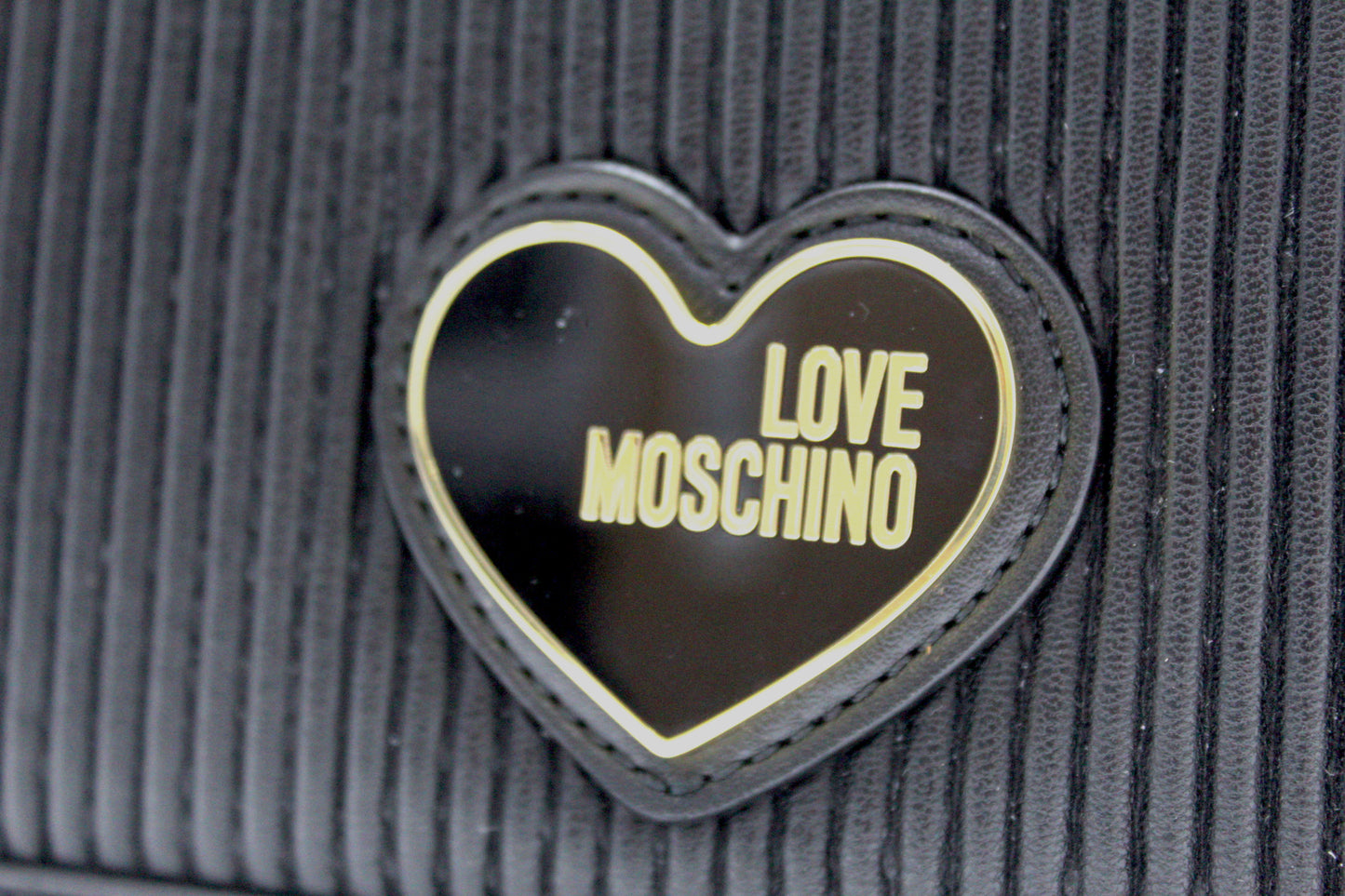 Mala Love Moschino