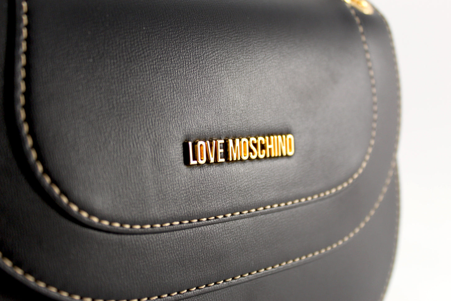 Mala Love Moschino