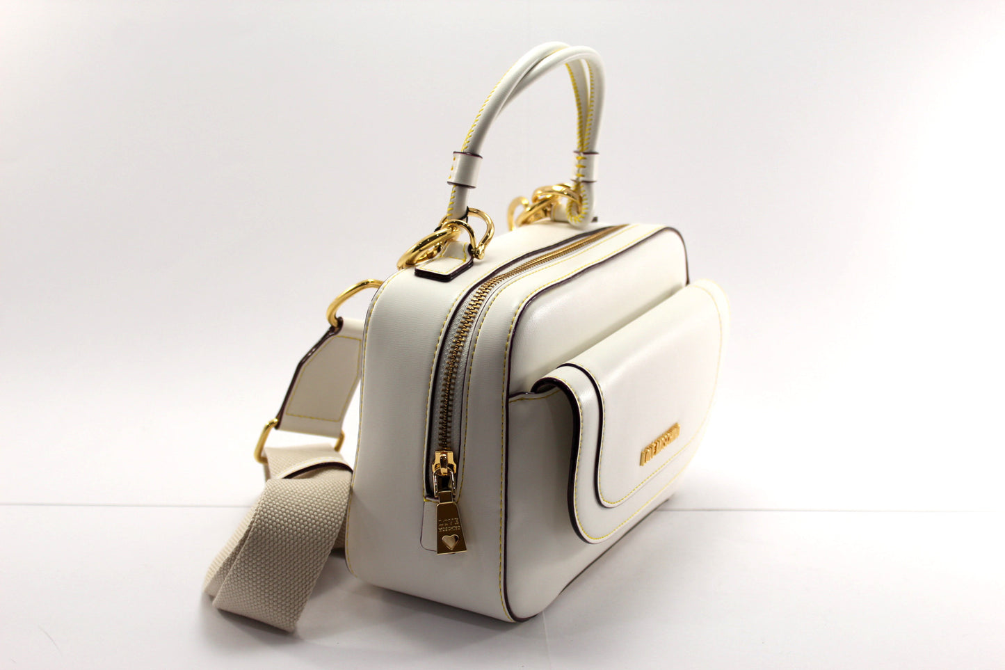 Mala Love Moschino