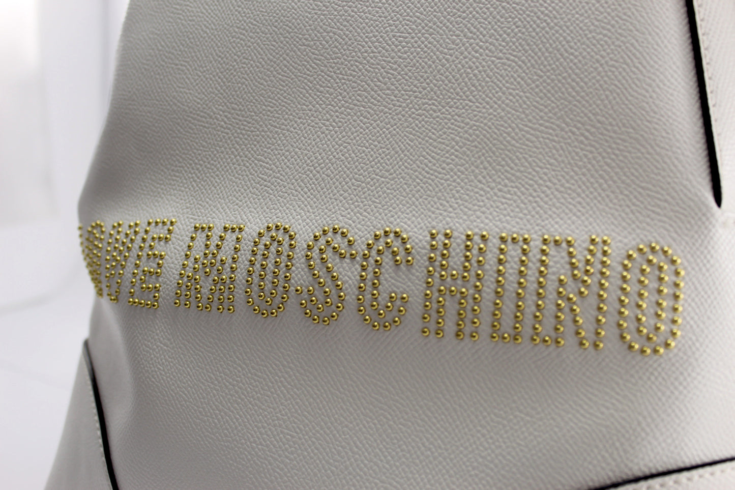 Mala Love Moschino