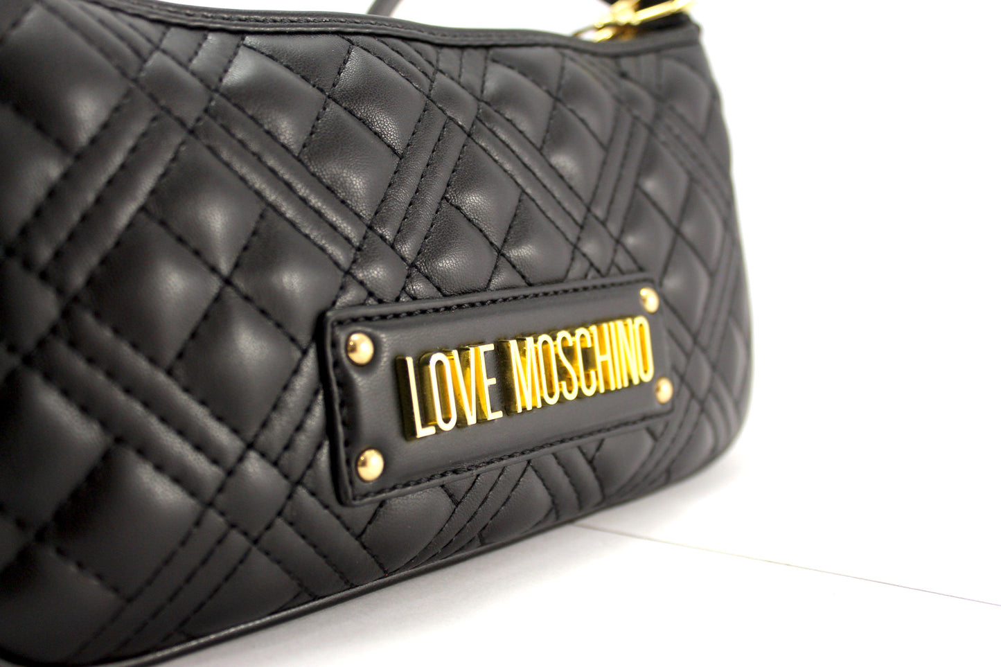 Mala Love Moschino