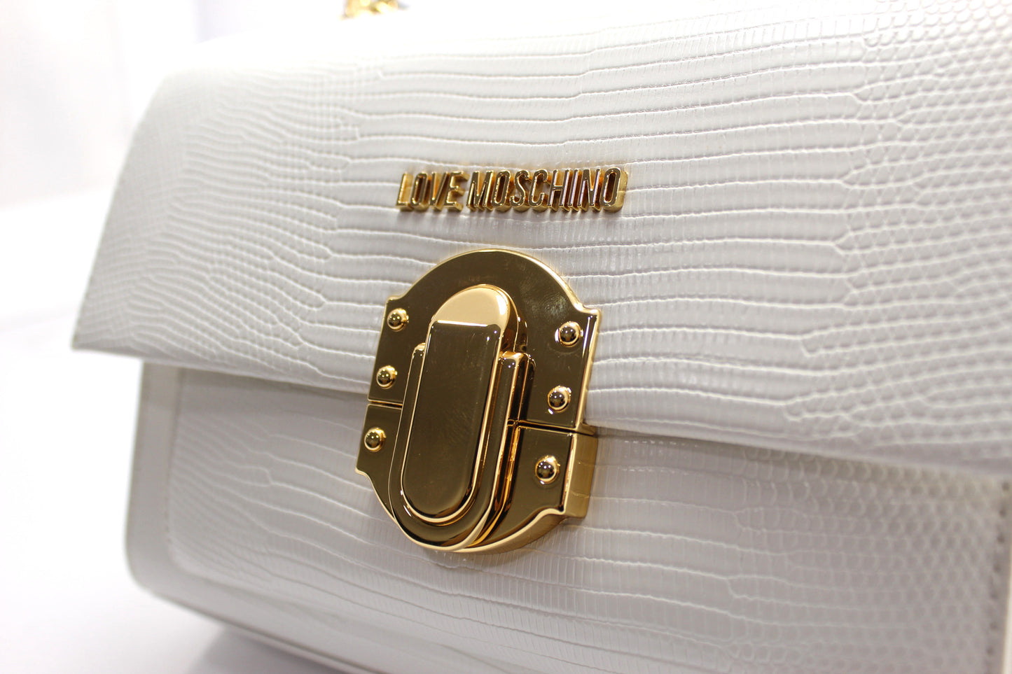 Mala Love Moschino