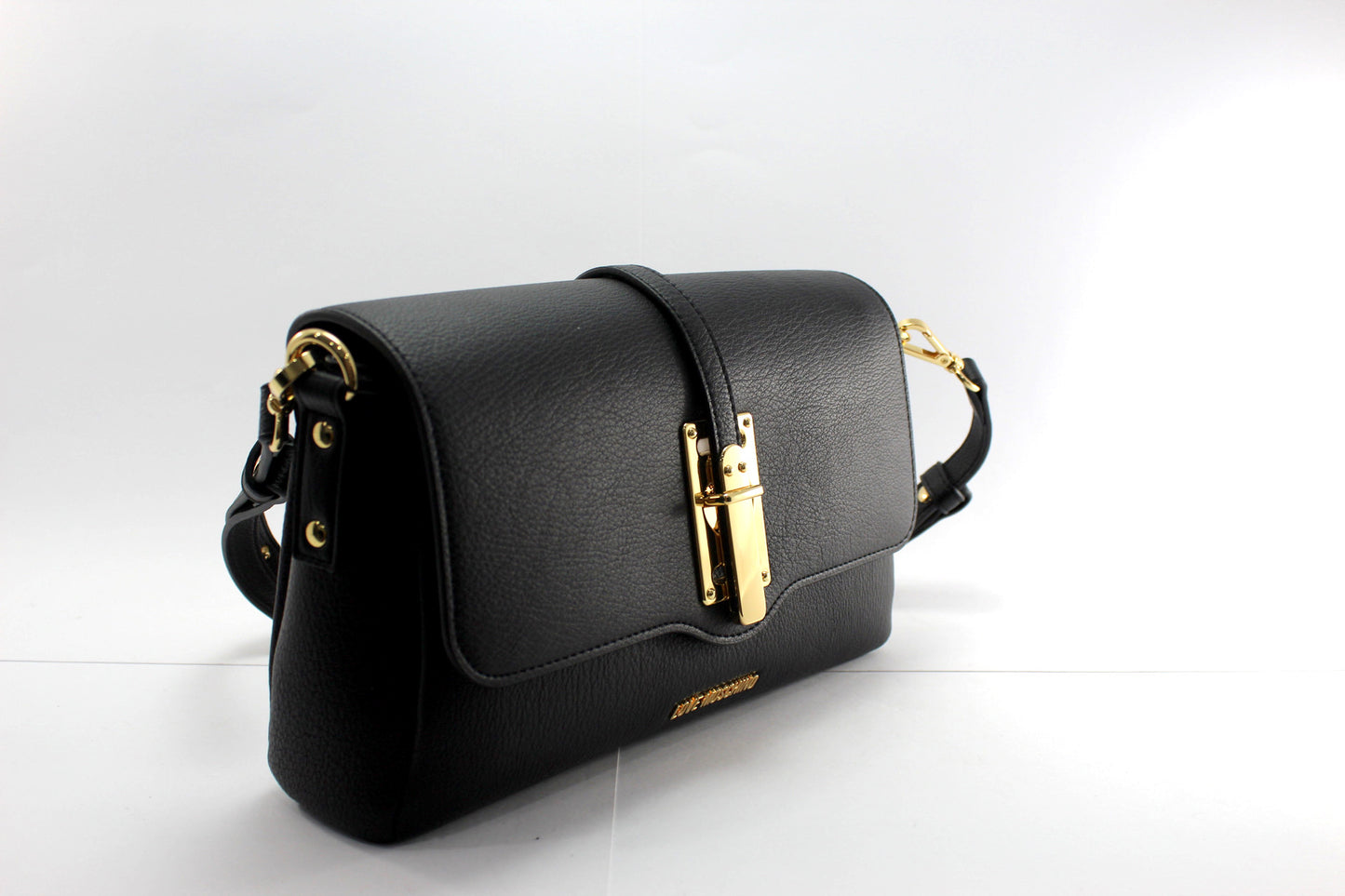 Mala Love Moschino