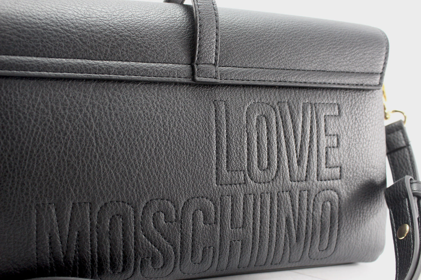 Mala Love Moschino
