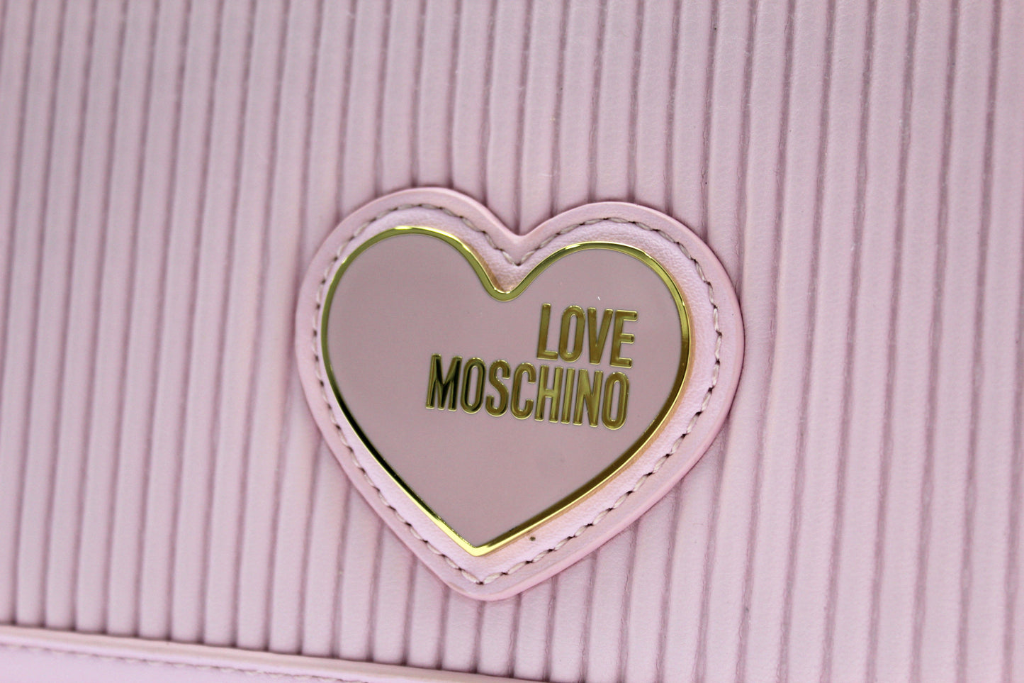Mala Love Moschino
