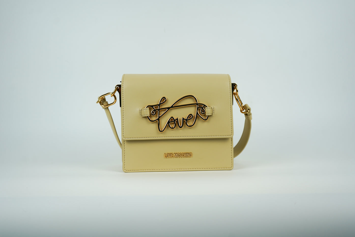 Mala Love Moschino