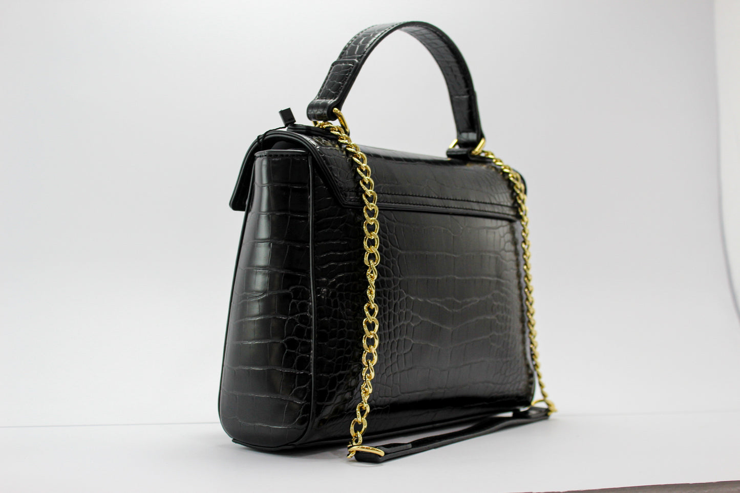 Mala Love Moschino