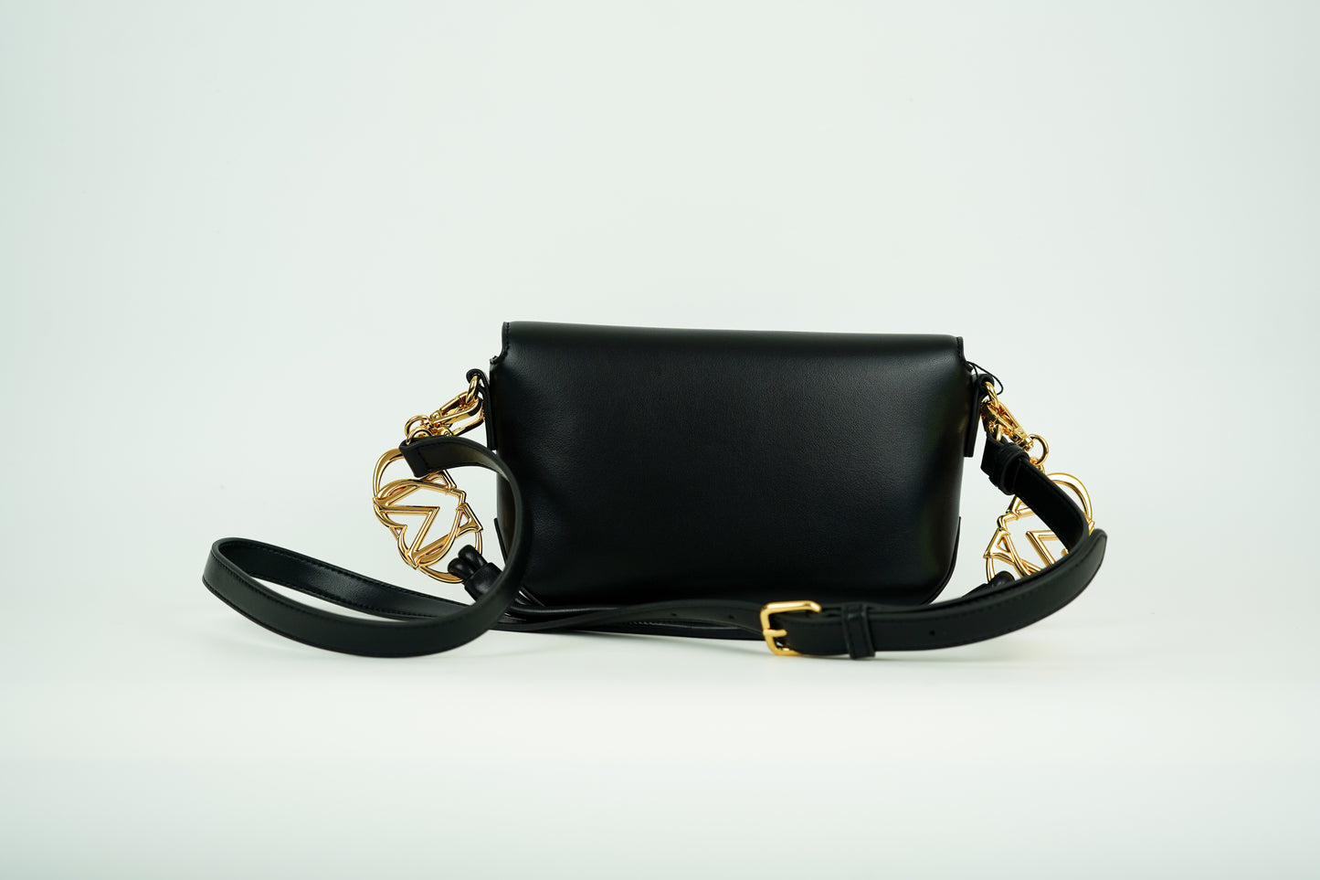 Mala Love Moschino