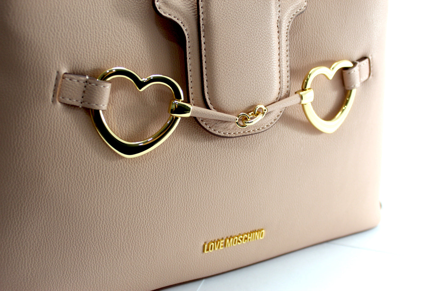 Mala Love Moschino