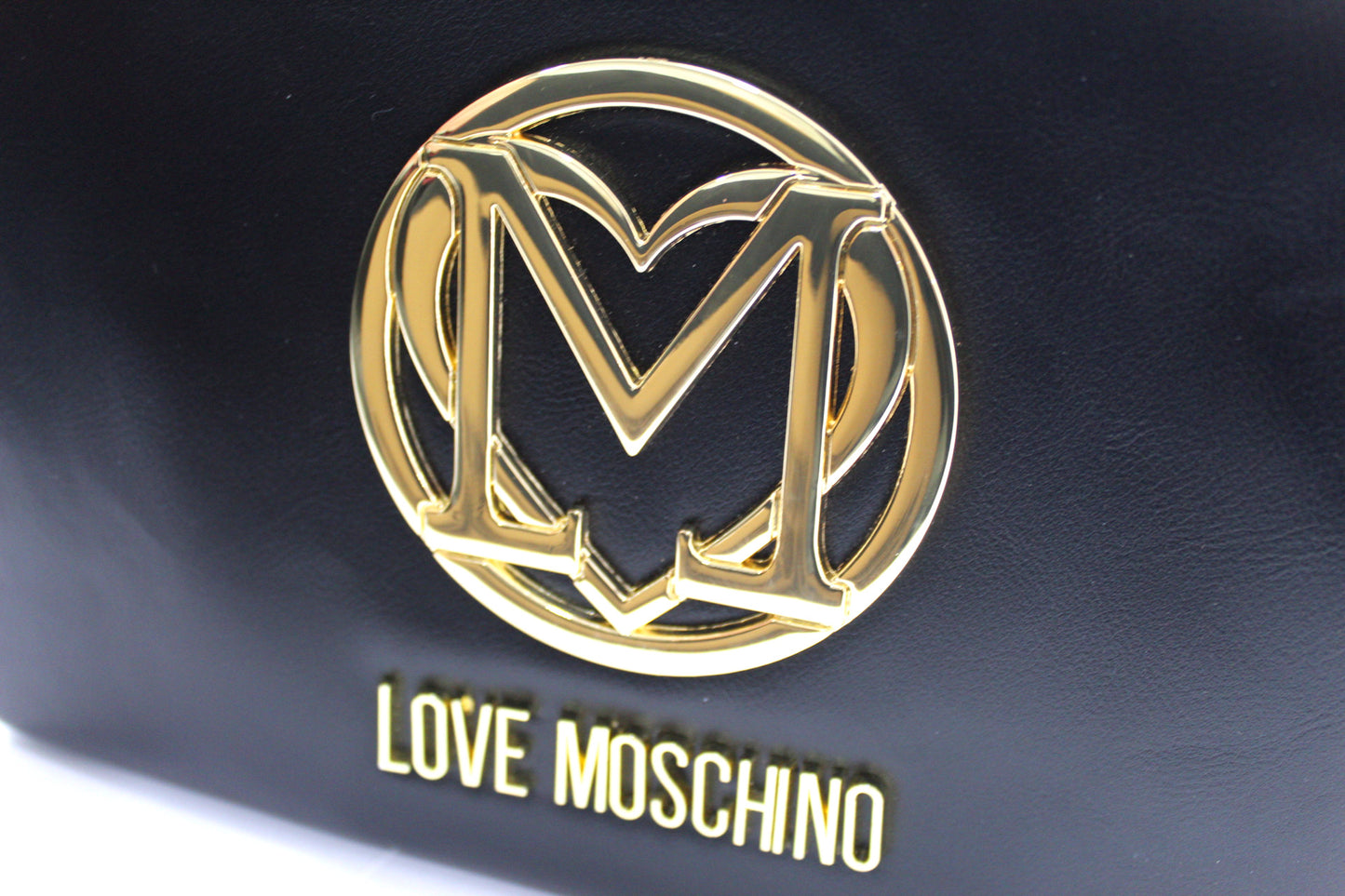 Mala Love Moschino